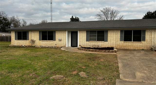 Photo of 215 State Highway 75 South S, Fairfield, TX 75840