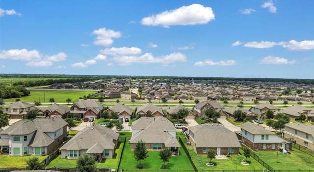 Photo of 9815 Shimmering Lakes Dr, Rosharon, TX 77583