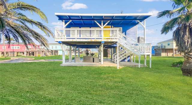 Photo of 313 Breezeway St, Freeport, TX 77541