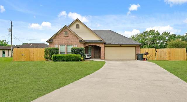 Photo of 5430 Novak Ct, Danbury, TX 77534