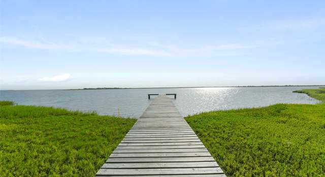 Photo of 3525 Pelican Way, Palacios, TX 77465