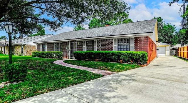 Photo of 10058 Haddington Dr, Houston, TX 77080