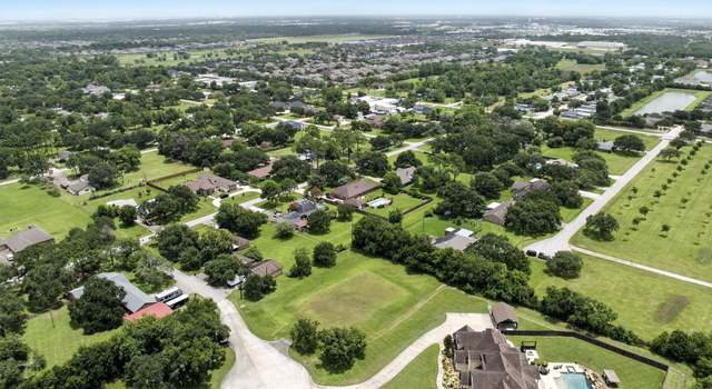 Photo of 2253 Stevens Dr, Pearland, TX 77581