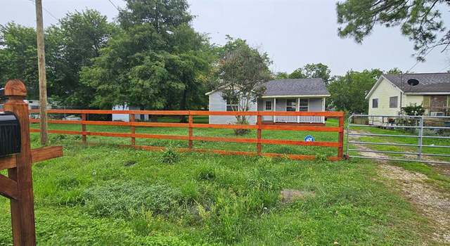 Photo of 2807 2nd Ave N, Texas City, TX 77590