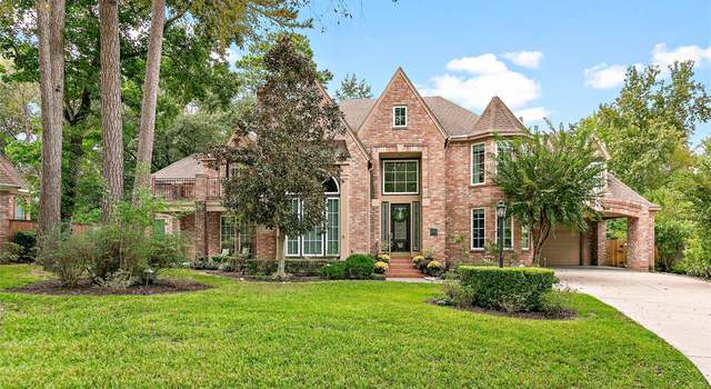 Photo of 5 Meadow Cove Dr, The Woodlands, TX 77381