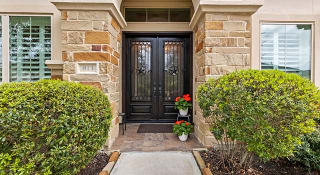 Photo of 813 Sage Way Ln, Friendswood, TX 77546