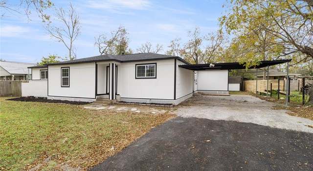 Photo of 213 Avenue D, Highlands, TX 77562