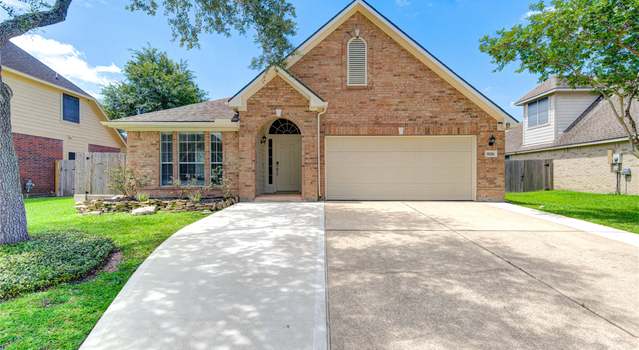 Photo of 1826 Oak Lodge Dr, Pearland, TX 77581
