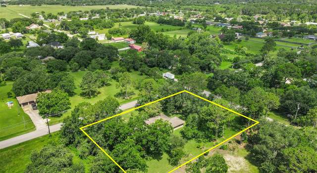 Photo of 13329 24th St, Santa Fe, TX 77510