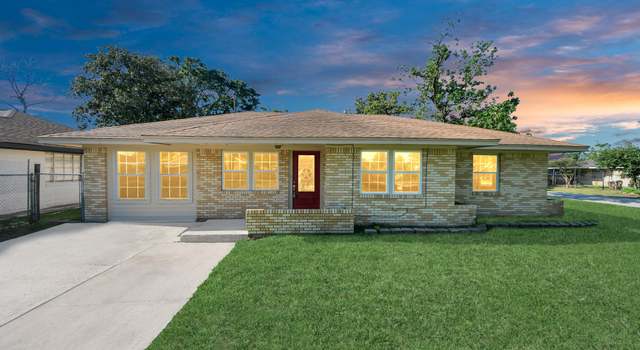 Photo of 149 E Riverwood Dr, Houston, TX 77076