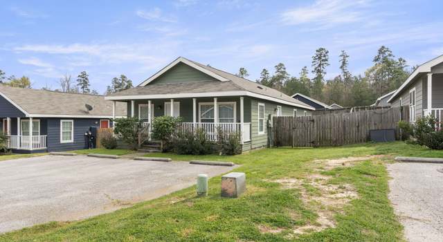 Photo of 117 Varsity Dr, Huntsville, TX 77340