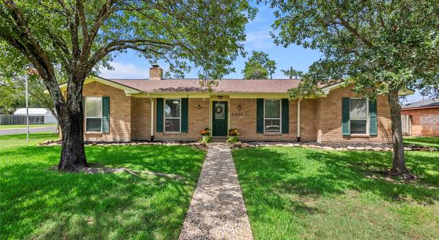 Photo of 2401 Hillside Dr, Bryan, TX 77802