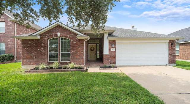 Photo of 2022 Sandy Bank Ln, Pearland, TX 77581