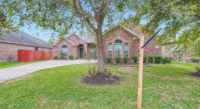 Photo of 4032 Palmetto Ct, Dickinson, TX 77539