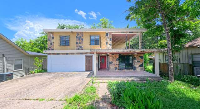 Property at 416 S Avenue D Unit B, Humble, TX 77338, 4 beds, 2 baths