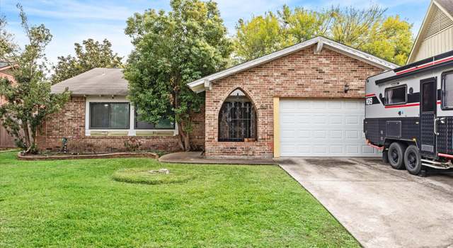 Property at 834 Ramada Dr, Houston, TX 77062, 3 beds, 2 baths