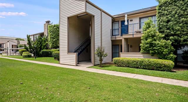 Photo of 7028 N Holiday Dr, Galveston, TX 77550
