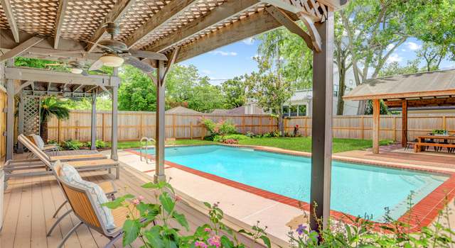 Photo of 9015 Ilona Ln, Houston, TX 77025