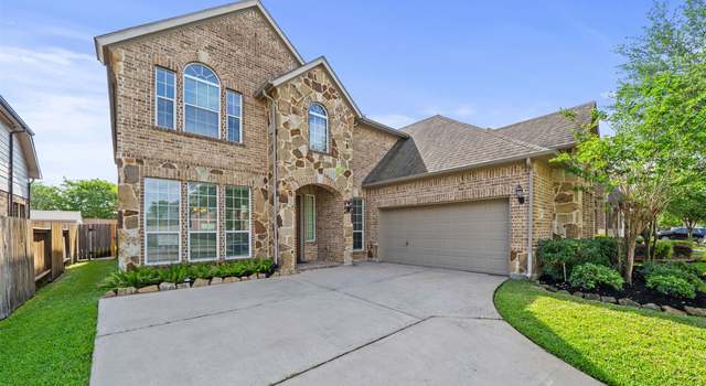 Photo of 514 Whitney Oaks Ln, Stafford, TX 77477