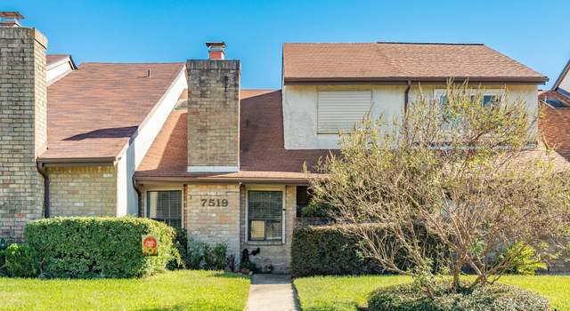 Photo of 7519 Beaudelaire St, Galveston, TX 77551