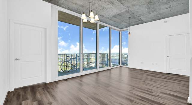 Photo of 5925 Almeda Rd #11802, Houston, TX 77004
