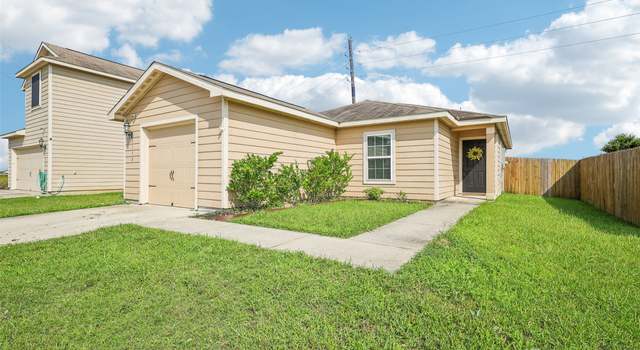 Photo of 6138 Hidden Cove Rd, Baytown, TX 77523
