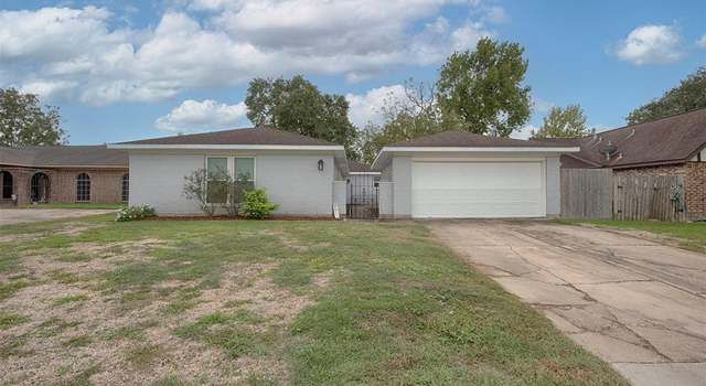 Photo of 2311 Colonial Ct S, League City, TX 77573