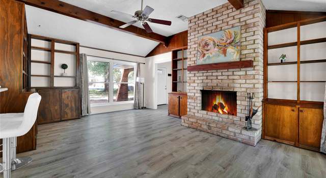 Photo of 319 Falk Ave, La Porte, TX 77571