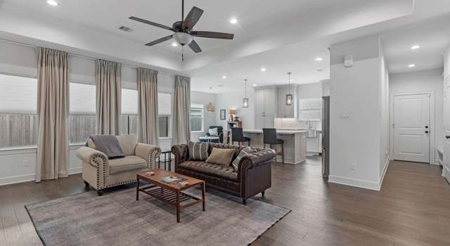 Photo of 1935 Pasadena St, Houston, TX 77023