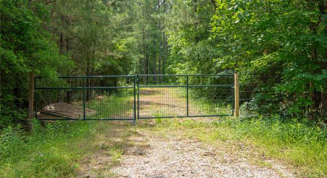 Photo of 204 County Road 2145, Cleveland, TX 77327
