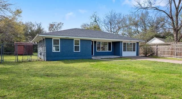 Photo of 1112 Winter St, Bryan, TX 77803