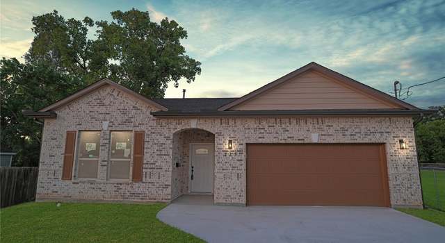 Photo of 725 Avenue A, La Marque, TX 77568