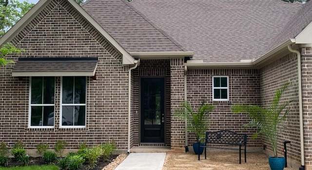 Photo of 557 Hermitage Ct, Conroe, TX 77302