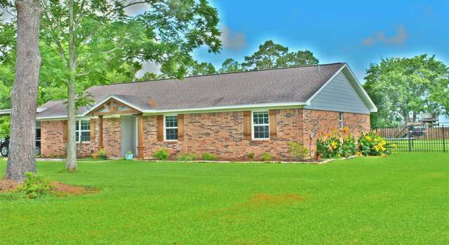 Photo of 12207 Cherry Point Dr, Dayton, TX 77535