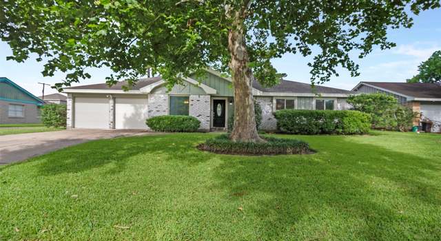 Photo of 4108 Pine Shadows St, Dickinson, TX 77539