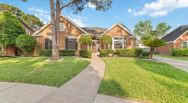 Photo of 16919 Shady Square Ct, Houston, TX 77095