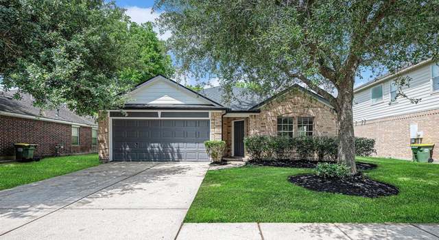 Photo of 2204 Ames St, Pearland, TX 77584