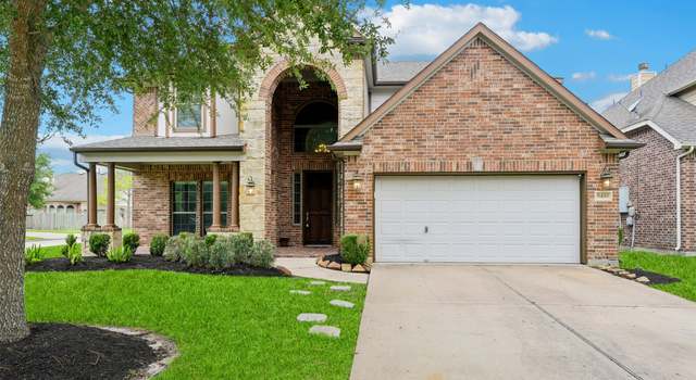 Photo of 9430 Copper Cove Ln, Rosharon, TX 77583