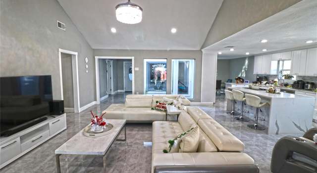 Photo of 15902 Seven Springs Dr, Houston, TX 77084