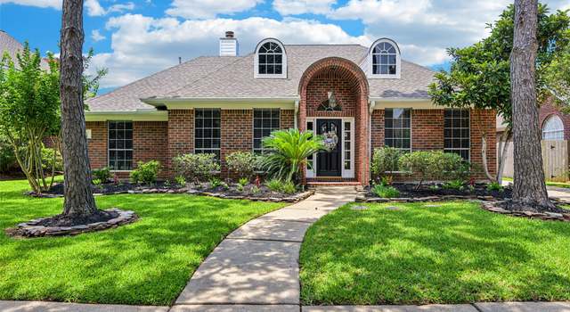 Photo of 2217 Fairwater Park Dr, League City, TX 77573