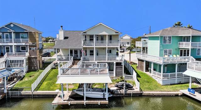 Photo of 12821 E Barcelona, Galveston, TX 77554