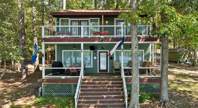 Photo of 565 Sherwood Forest Dr N, Ivanhoe, TX 75979