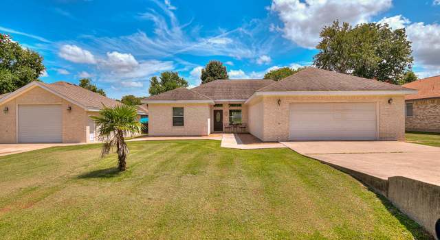 Photo of 610 Moonwalk St, Montgomery, TX 77356