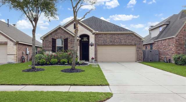 Photo of 737 Mercer Falls Ln, League City, TX 77573