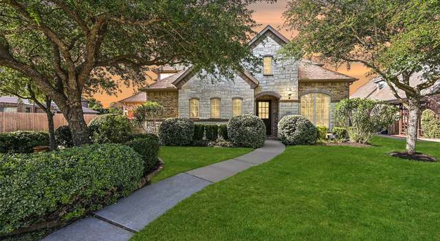 Photo of 137 Bandera Creek Ln, Friendswood, TX 77546