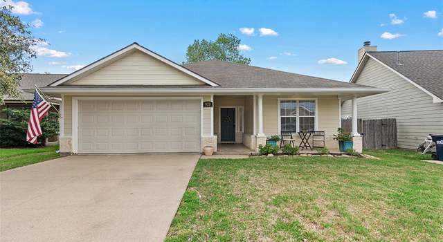 Photo of 925 Windmeadows Dr, College Station, TX 77845