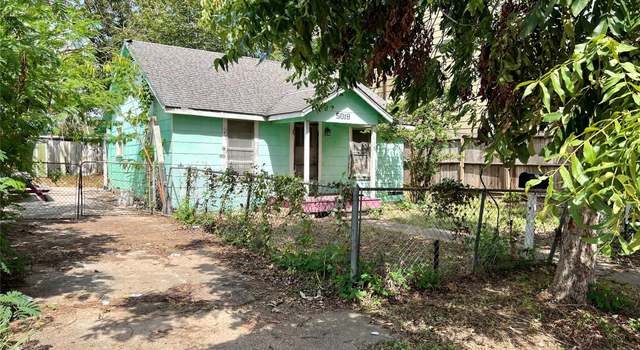 Photo of 5018 Schuler St, Houston, TX 77007