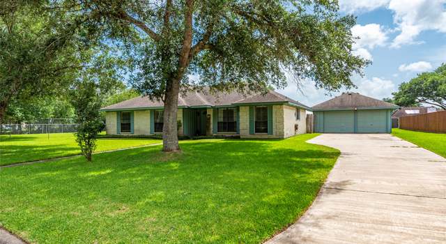 Photo of 3710 Ridgecrest Ct, Alvin, TX 77511