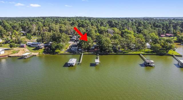 Photo of 210 Rain Forest Rd, Onalaska, TX 77360