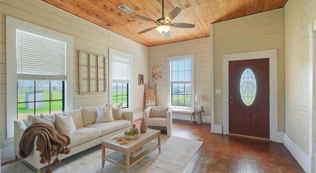 Photo of 907 County Road 219, East Bernard, TX 77435